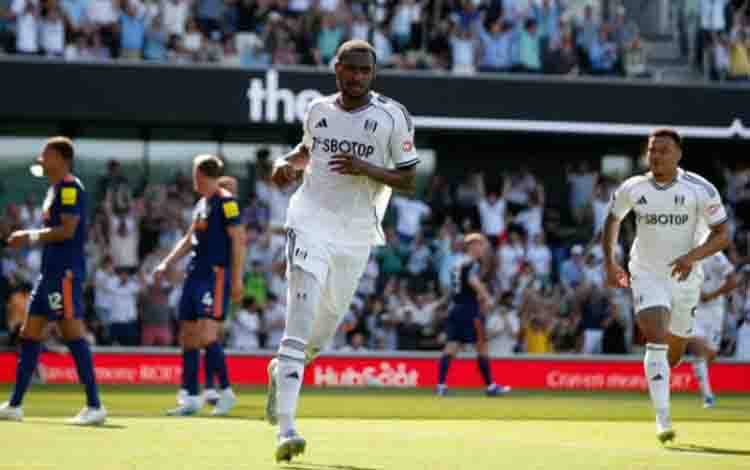 Ipswich Town Rekrut Bek Maroko Issa Diop