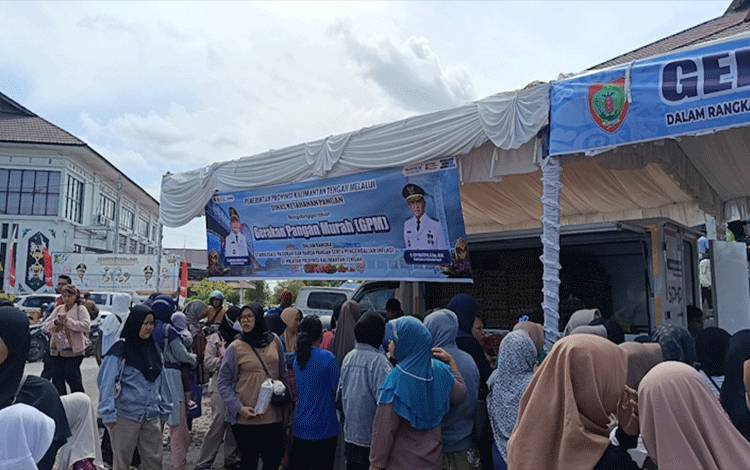 Gerakan Pangan Murah Diserbu Warga, Bantu Kendalikan Inflasi di Palangka Raya