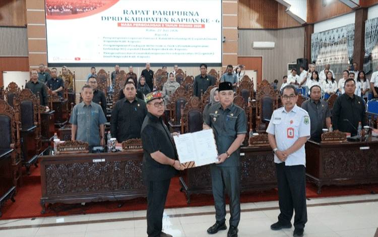 DPRD dan Pemkab Kapuas Setujui 9 Raperda, Penataan Ruang Wilayah Ditunda