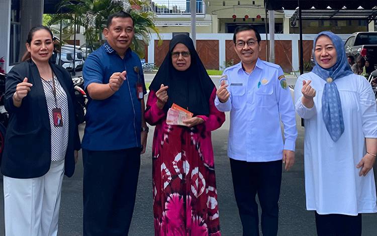 Salurkan Bantuan Rp 3 Juta per Penerima, Dinsos Palangka Raya Jemput Bola bagi Kelompok Rentan