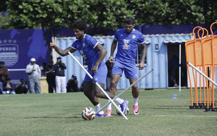 Berguinho Pastikan Persib Siap Hadapi Piala Presiden 2026
