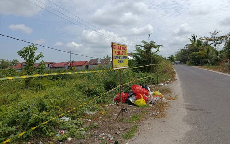 Warga Diminta Aktif Laporkan Pembuang Sampah Sembarangan di Jalan G Obos XXIV Palangka Raya