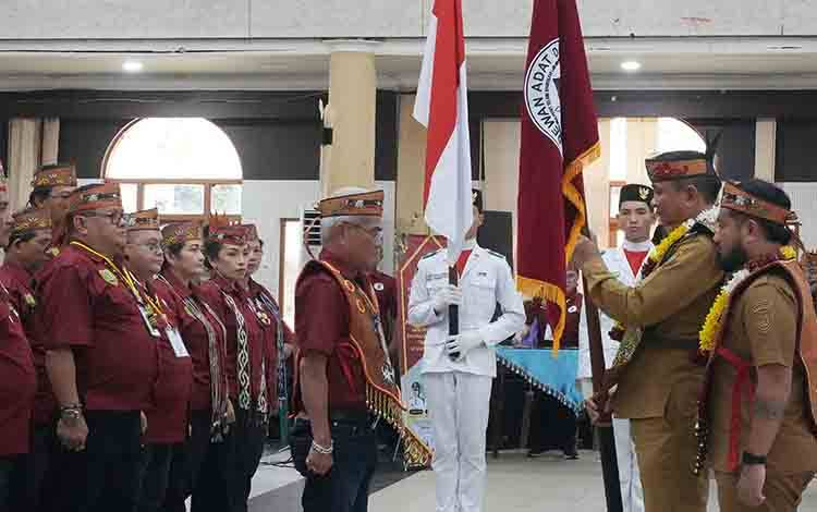 Bupati Bartim: DAD Harus Jadi Mitra Strategis Pembangunan dan Penjaga Persatuan