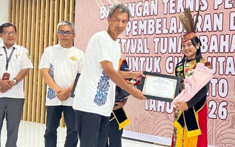 Revitalisasi Bahasa Daerah, Guru Utama di Barito Utara Siap Lakukan Pengimbasan