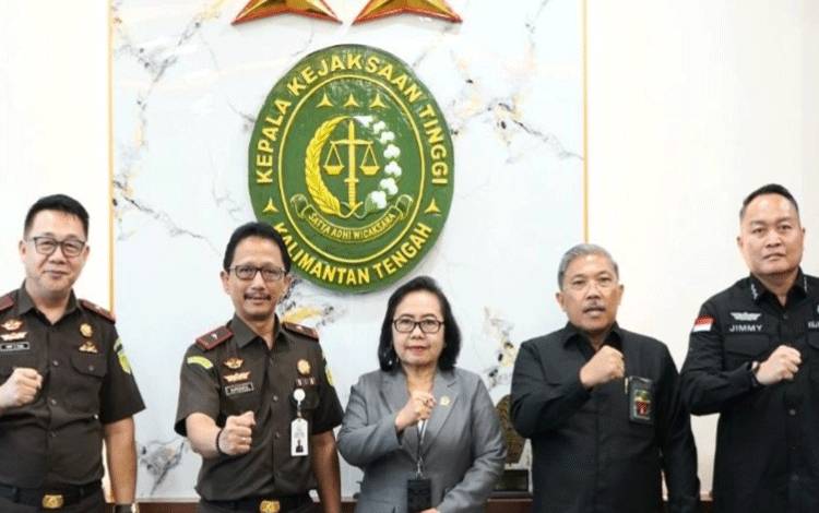 Kunjungan Ketua Pengadilan Tinggi Palangka Raya ke Kejati Kalteng demi Perkuat Sinergi Penegakan Hukum