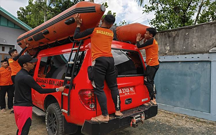 Awak TB Jhoni 32 Diduga Terjatuh ke Laut, Tim SAR Sisir Perairan Bunati