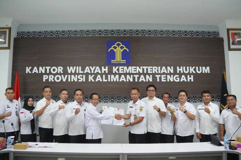 Kemenkum Kalteng-Pemkab Gunung Mas Harmonisasi Raperbup Pengelolaan Sampah