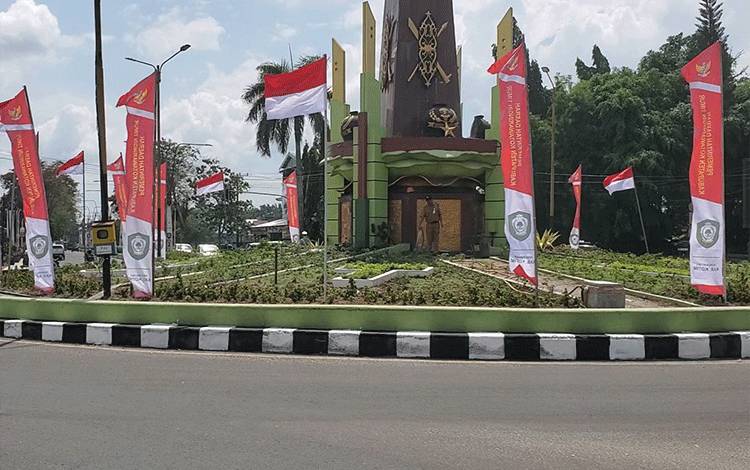 Bupati Kotim Ajak Warga Pasang Bendera dan Umbul-Umbul Jelang HUT RI ke-81