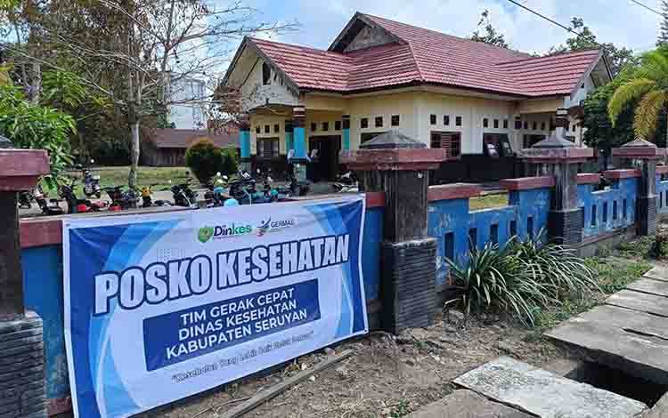 Hari Kedua, Puluhan Siswa Masih Datangi Posko Kesehatan di SMPN 1 Kuala Pembuang