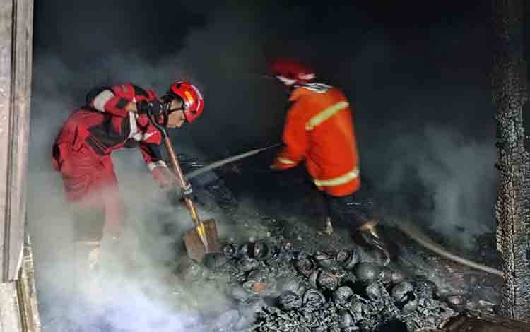 Gudang Kopra di Teluk Sampit Hangus Terbakar, Kerugian Ditaksir Rp35 Juta