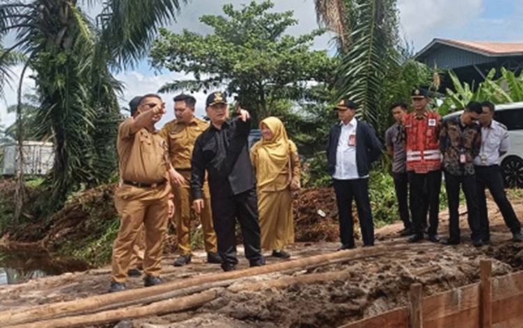 Bupati Kotim Soroti Karhutla Dekati Wilayah KKOP Bandara H Asan Sampit