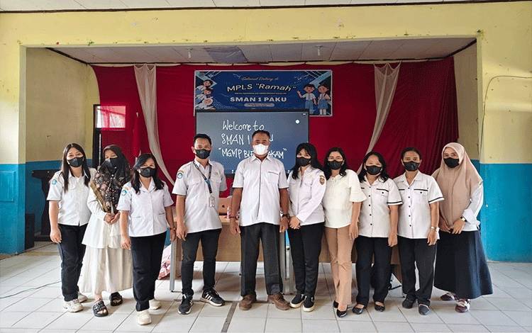 SMAN 1 Paku Alihkan Aktivitas Luar Ruangan Menjadi Pembelajaran Teori
