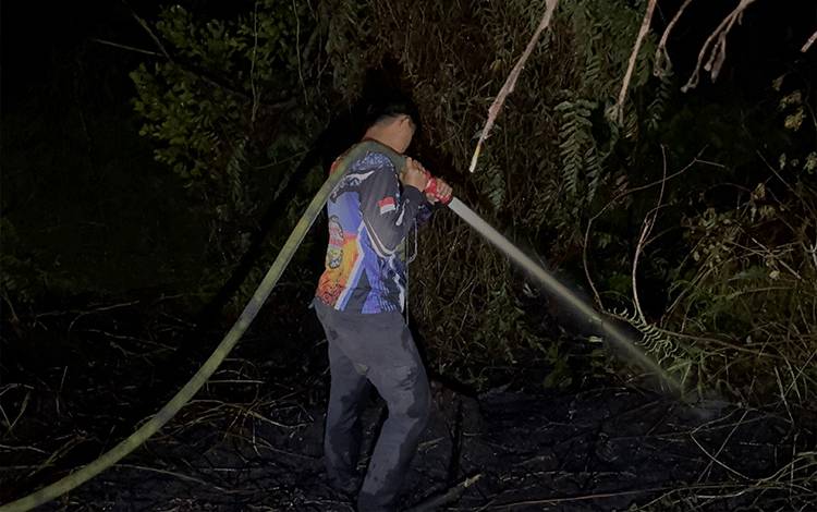 Dishut Kalteng Bergerak Cepat Tangani Karhutla Desa Baung Bango