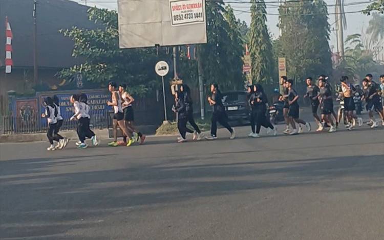 Dinkes Kotim Imbau Warga Pilih Olahraga Ringan di Rumah Saat Kabut Asap