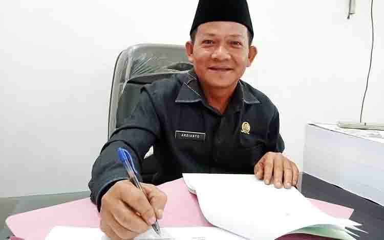 Dewan Nilai Perlu Melibatkan APH Dalam Sosialisasi Kampanye Stop Illegal Fishing