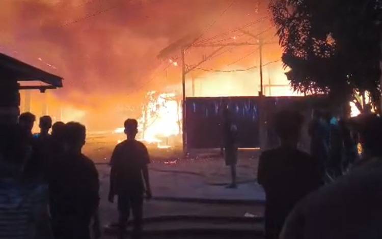 5 Bangunan Terbakar di Baamang Hulu Sampit Kerugian Capai Rp700 Juta