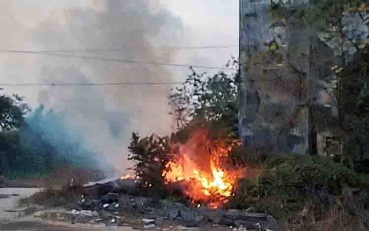 Kebakaran Lahan di Kotim Nyaris Merembet ke Gedung Walet