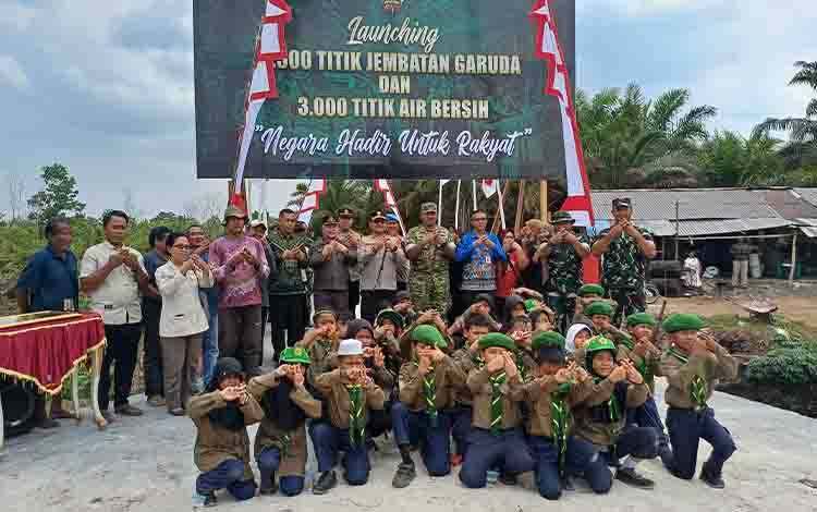 Jembatan Armco Garuda Baamang Barat Kotim Bantu Pelaku Usaha Hemat Waktu dan Biaya