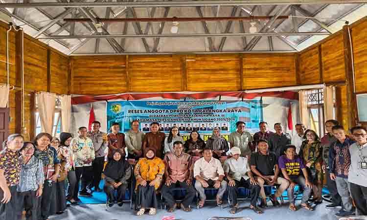 Reses Dapil III, Mukarramah Soroti Jalan Penghubung Kampung di Bereng Bengkel