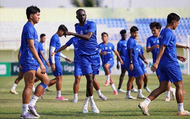 Isenmulang Kalteng FC Siap Jalani Uji Coba Menghadapi PS Barito Putra Sore ini