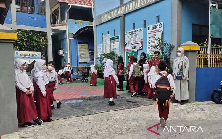 Kabut Asap, Jam Masuk Sekolah di Palangka Raya Diundur Pukul 08.00 WIB