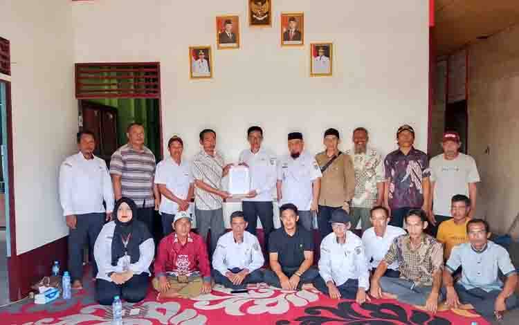 Serah Terima Jabatan Kades Muara Dua dan Jahitan, Camat Seruyan Hilir Tekankan Pelayanan Masyarakat