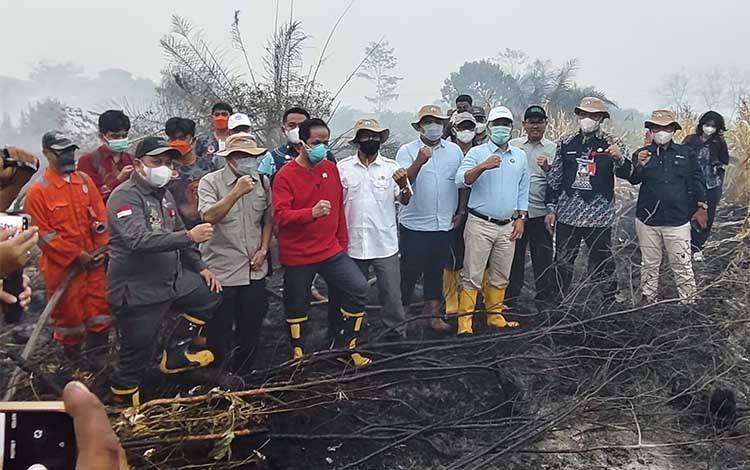 GAPKI Kerahkan Dua Helikopter dan Tiga Ekskavator Tangani Karhutla Kalteng