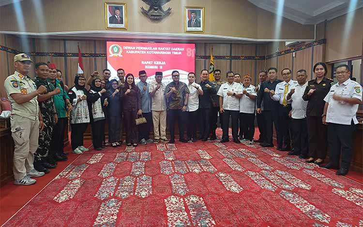 DPRD Kotim Terbitkan 3 Rekomendasi Atasi Antrean Panjang BBM di SPBU
