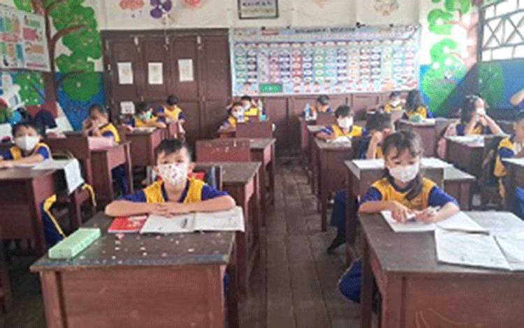 Jam Pembelajaran Siswa di Gunung Mas Mengalami Pengurangan Akibat Kabut Asap