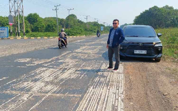 DPRD Kalteng Minta Pengaspalan Jalan Sampit-Samuda Dipercepat demi Keselamatan