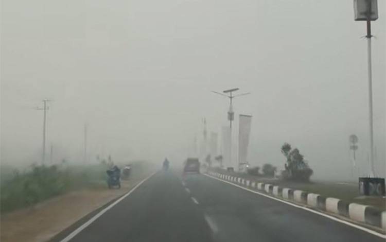 Kabut Asap Ganggu Penerbangan Tjilik Riwut, Pesawat RTB hingga Holding