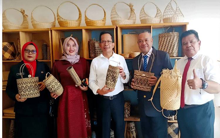 Disdagprin Barito Utara Perkuat Sinergi dan Kolaborasi Majukan Produk IKM Lokal