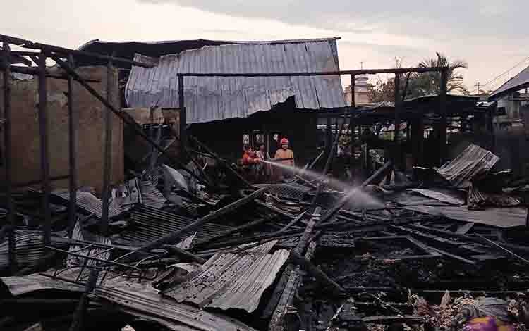 4 Rumah Rusak Usai Kebakaran di Kebun Bunga Banjarmasin