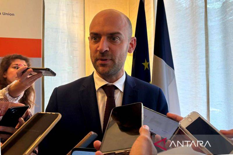 Prancis Desak Uni Eropa Batasi Perdagangan dengan Permukiman Ilegal Israel di Tepi Barat