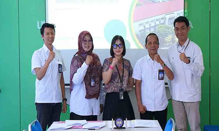 FKIP UPR Benchmarking Sistem Penjaminan Mutu ke FIP UNY