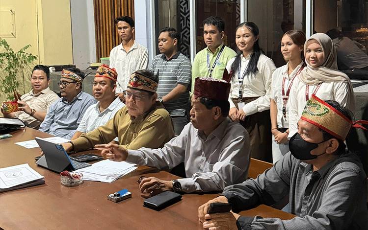 LBH DAD Kalteng Laporkan Perusahaan ke Polda, Terkait Dugaan Penggelapan Cek Ganti Rugi Capai 45 Miliar