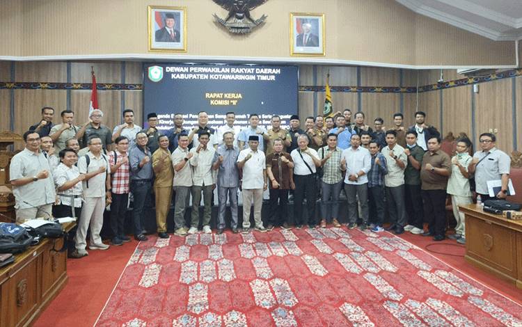 DPRD Kotim Dorong Pihak Ketiga Atasi Persoalan Sampah hingga Desa