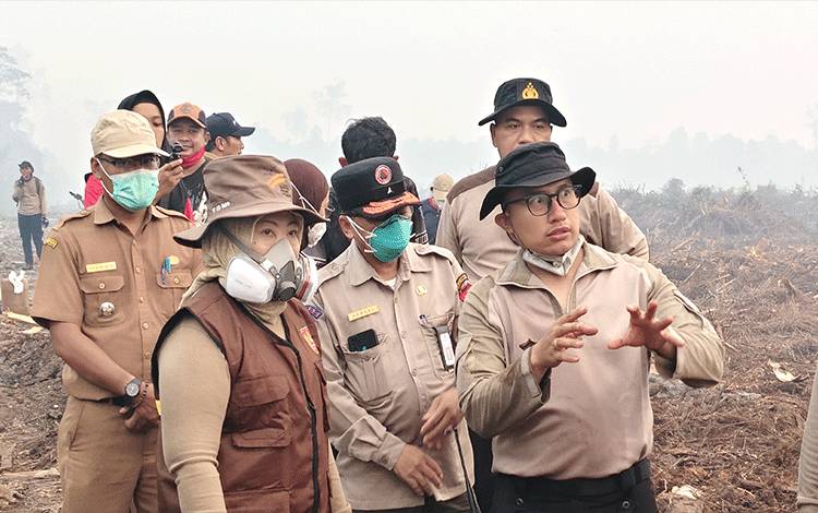 Satgas Karhutla Kobar Terkendala BBM, Bupati Desak Pihak Swasta Turut Berperan