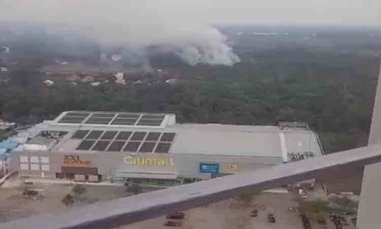 Karhutla di Belakang Citimall Kapuas, Kobaran Api Dekati Rumah Warga