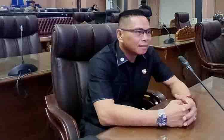Anggota DPRD Barito Utara Apresiasi Bupati Tinjau Progres Jalan dan Jembatan Lemo
