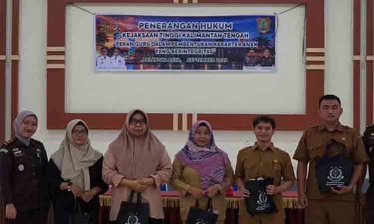 Kejati Kalteng Tekankan Peran Guru dalam Pembentukan Karakter Anak yang Berintegritas