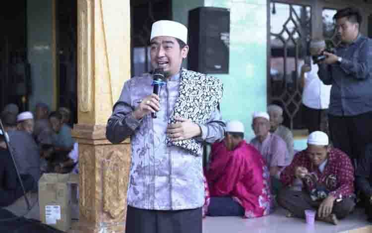 Hadirkan Ustaz Solmed, Peringatan Maulid di Bataguh Diwarnai Doa Minta Hujan Penolak Karhutla