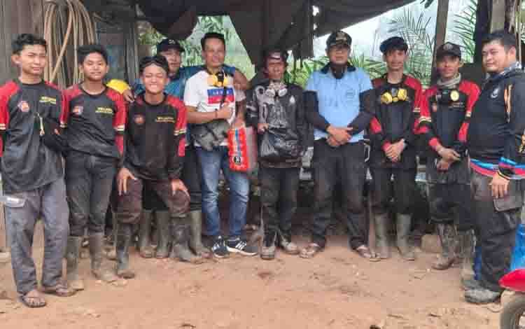 Camat Mentawa Baru Ketapang Apresiasi Aksi Sosial Warga Bantu Relawan Karhutla di Kotim