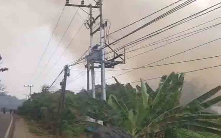 Karhutla di Kapuas Timur, Api Tinggal Belasan Meter dari Rumah Warga