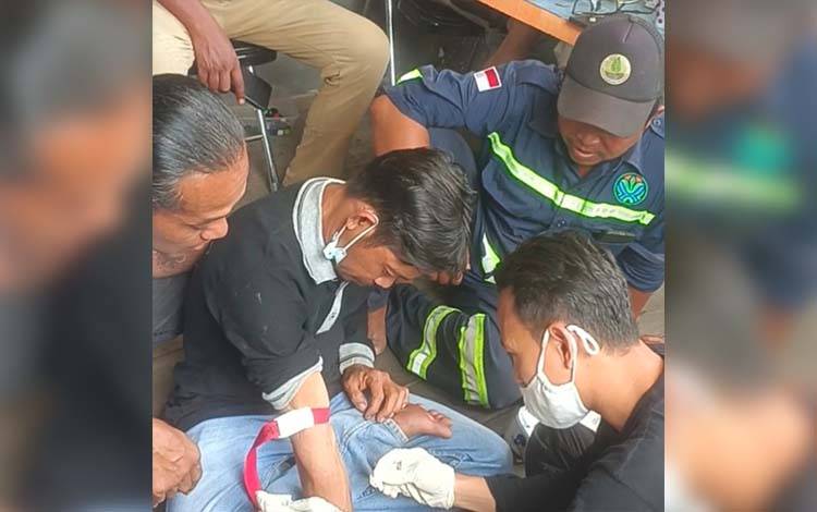 Dinkes Pulang Pisau Periksa Kesehatan Relawan Karhutla di Kahayan Hilir