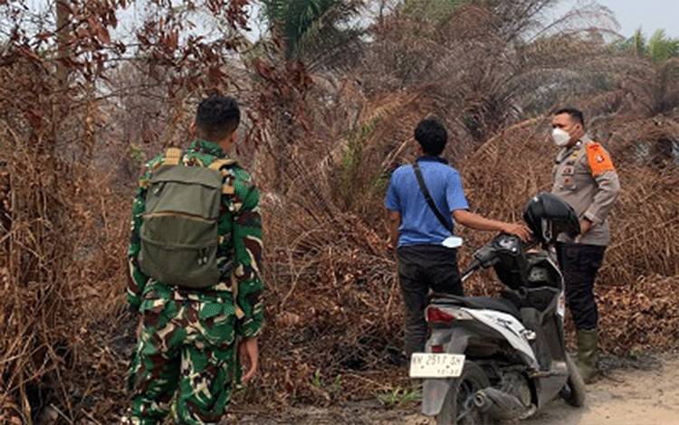 Seorang Pria Tertangkap Tangan Diduga Membakar Lahan di Sampit