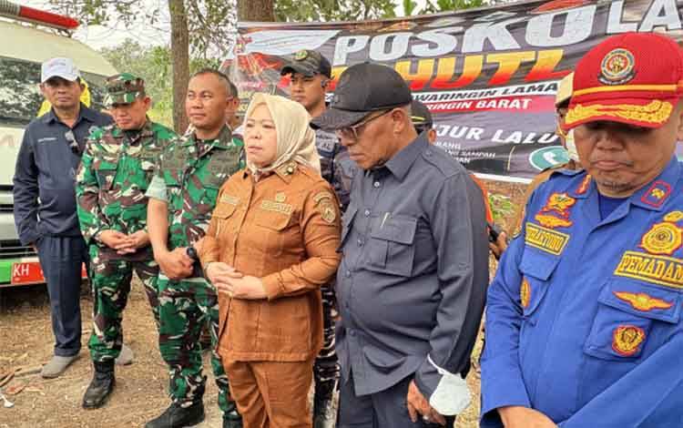 Api Karhutla Meluas ke Masoraian, Bupati dan Wabup Kobar Turun ke Lapangan