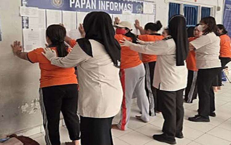 Lapas Perempuan Palangka Raya Gelar Penggeledahan Kamar Hunian