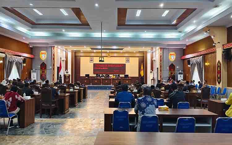 Seluruh Fraksi DPRD Kobar Sepakati Raperda APBD 2027, Tekankan Setiap Rupiah Bermanfaat bagi Masyarakat
