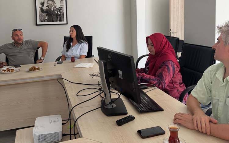 Prof Rahmawaty Perkenalkan USU dan Kekayaan Indonesia di Turkiye
